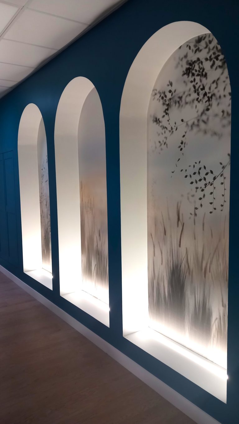 création d'arches décoratives pour l'aménagement d'une salle de réunion aveugle à Bordeaux